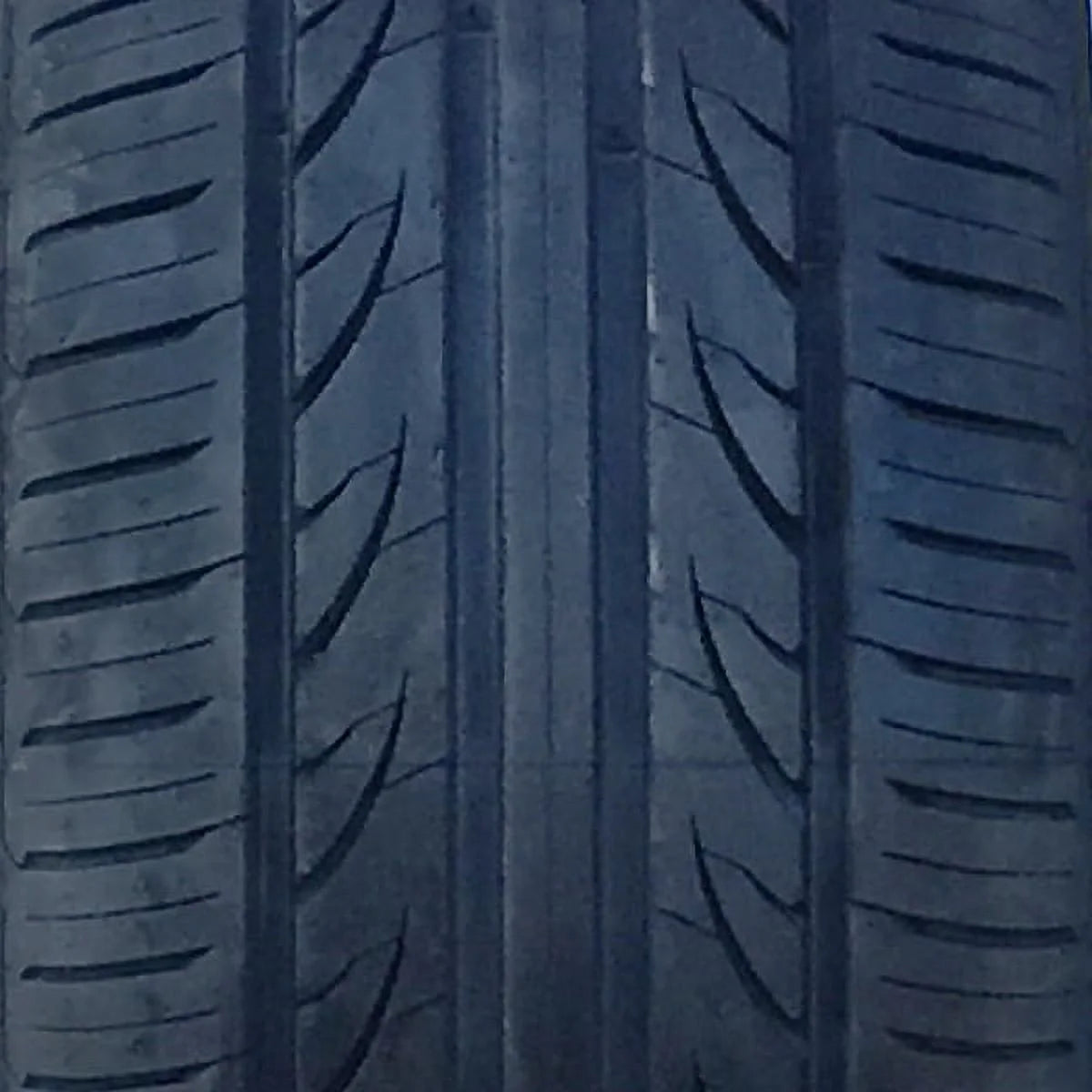 215/55R18 95V All Season High Performance Tires C2669