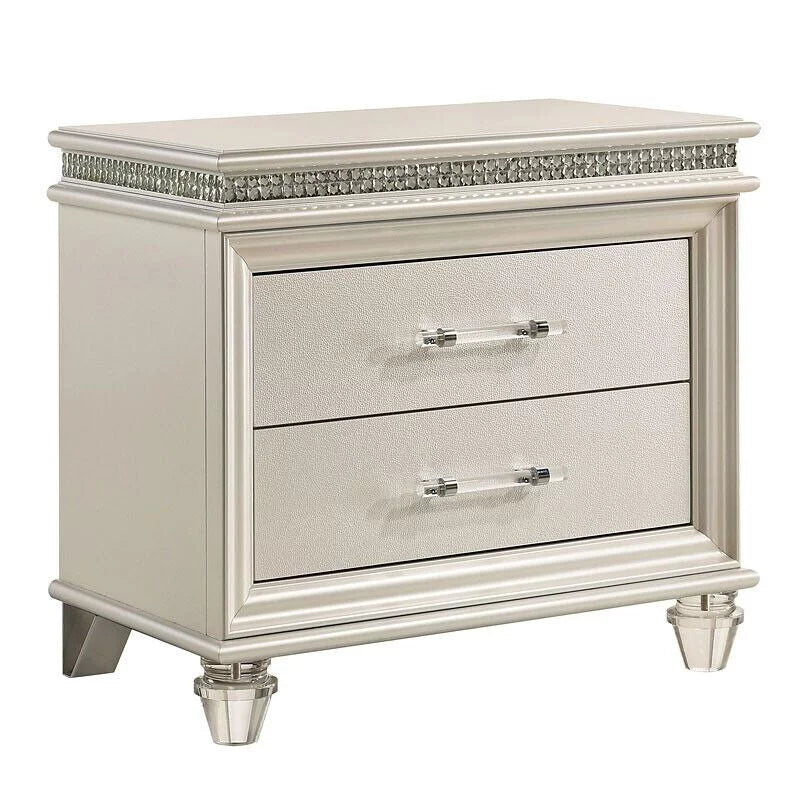 Pearl White 4pc Queen Size Bedroom Set Dresser Mirror Nightstand F472