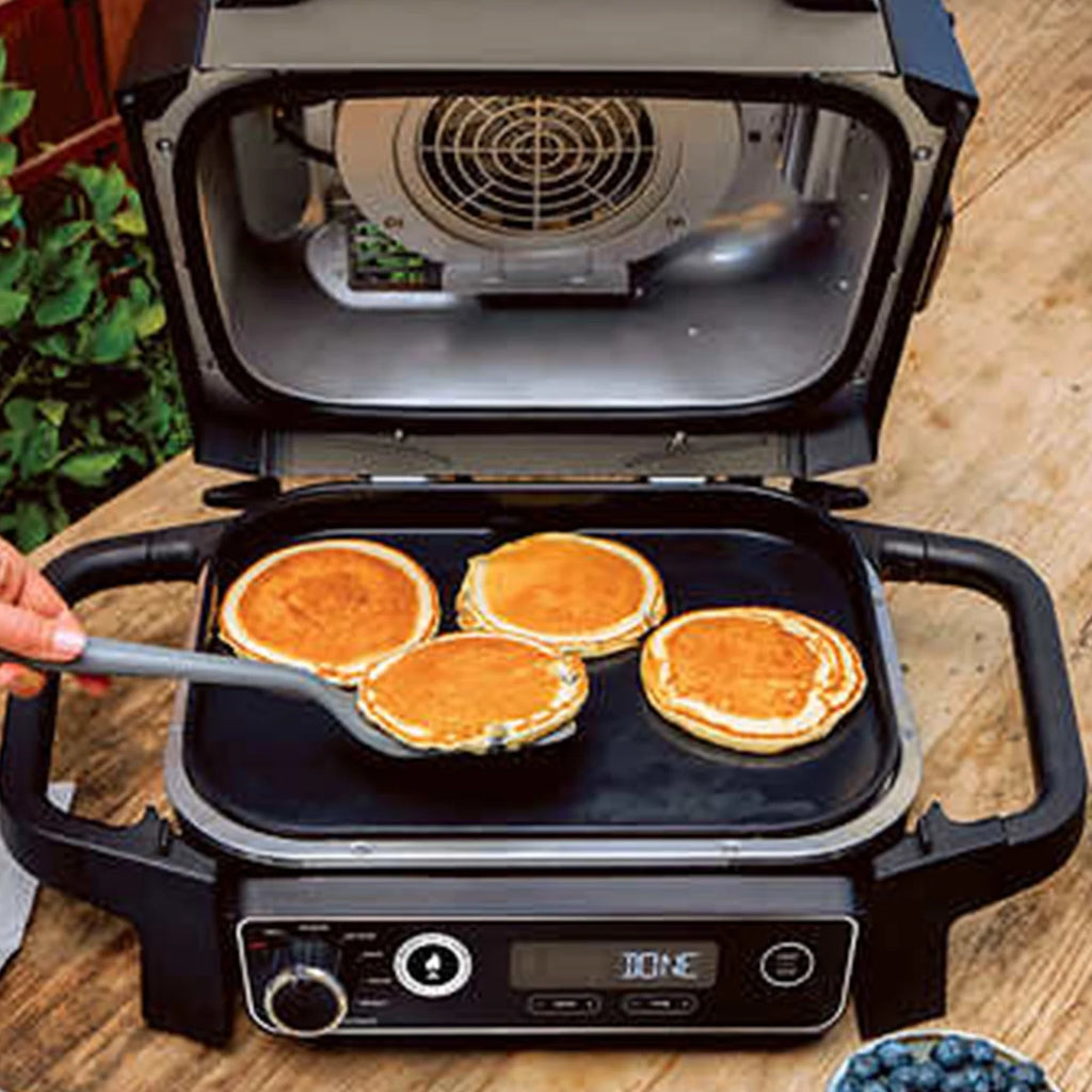 Restored 7-in-1 Outdoor Grill & Smoker and Air Fryer T7891