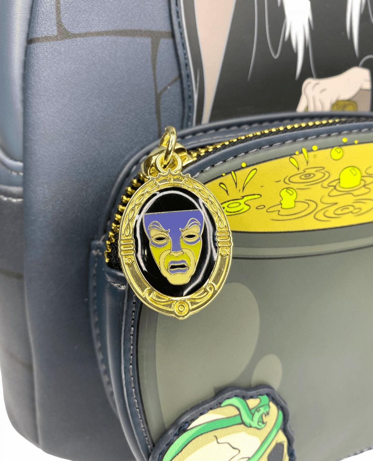 Disney Evil Queen Glow In The Dark Mini Backpack H3457