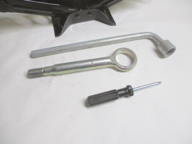 14 15 16 17 Subaru Forester Wheel Tire Jack Assembly w/Tools OEM A504406