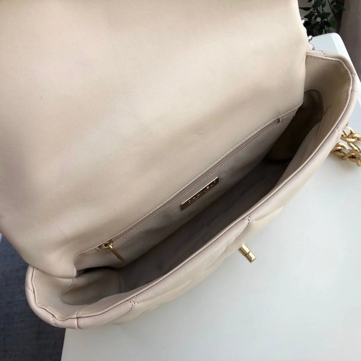 Beige Flap Bag E911