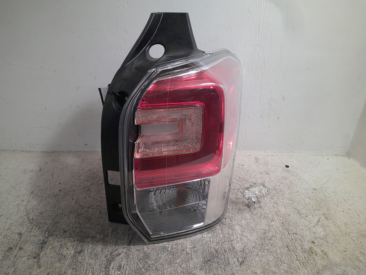 Passenger Side Quarter Mounted Tail Light W829