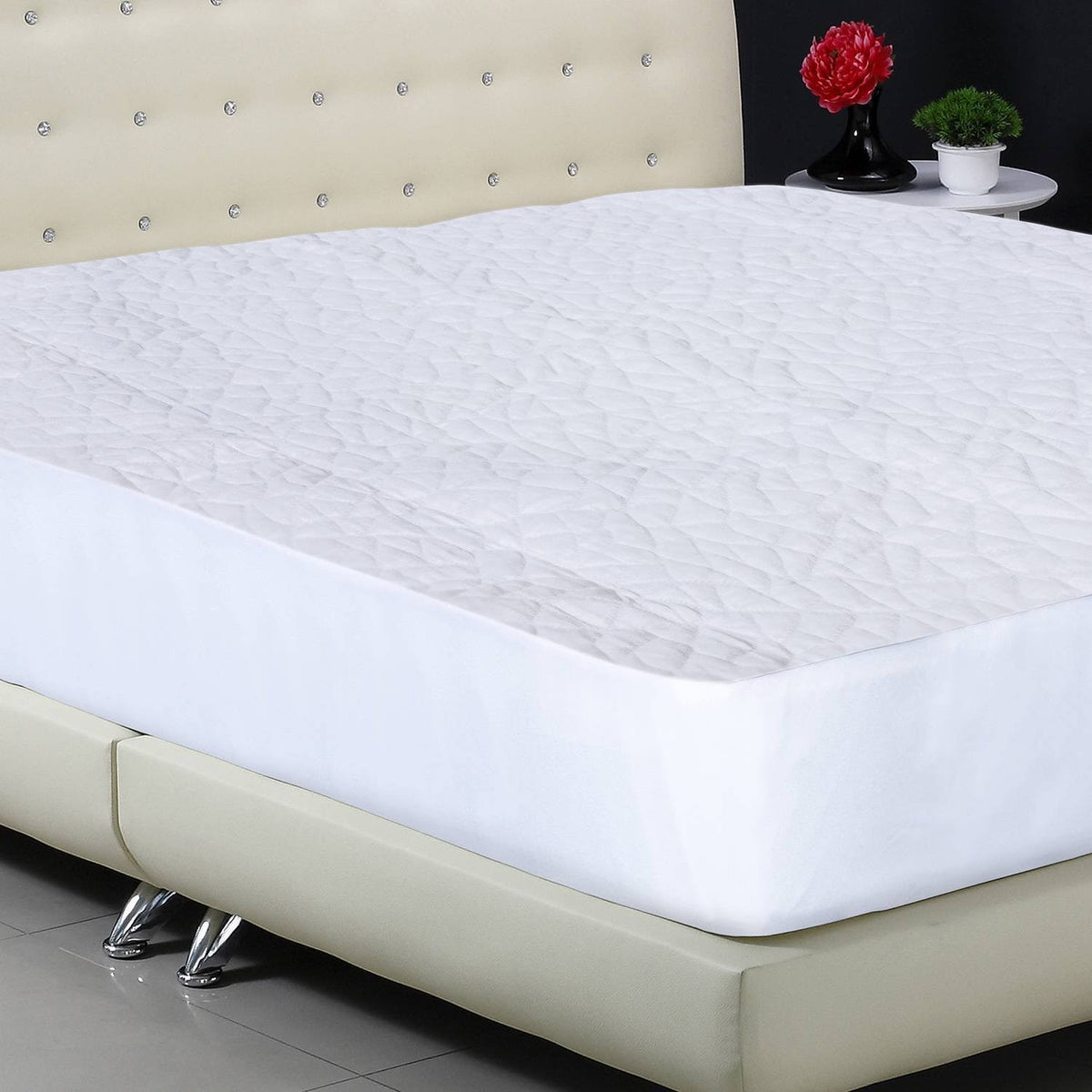 California King Snow Mattress Protector C1939