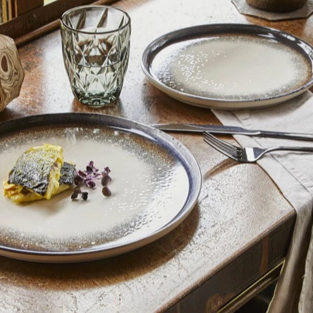 White Stoneware Dinner Plate Q64092