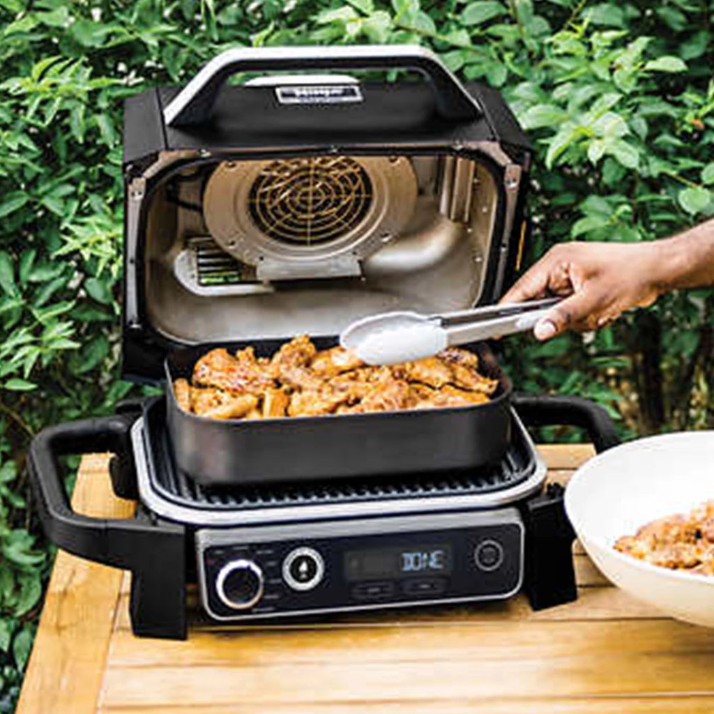 Restored 7-in-1 Outdoor Grill & Smoker and Air Fryer T7891