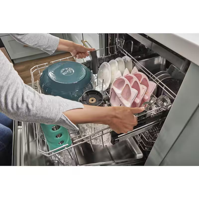 Stainless Steel Built-In Dishwasher with Third Level Rack B7440