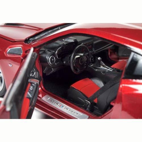 Garnet Red 1/18 Diecast Model Car Y3742