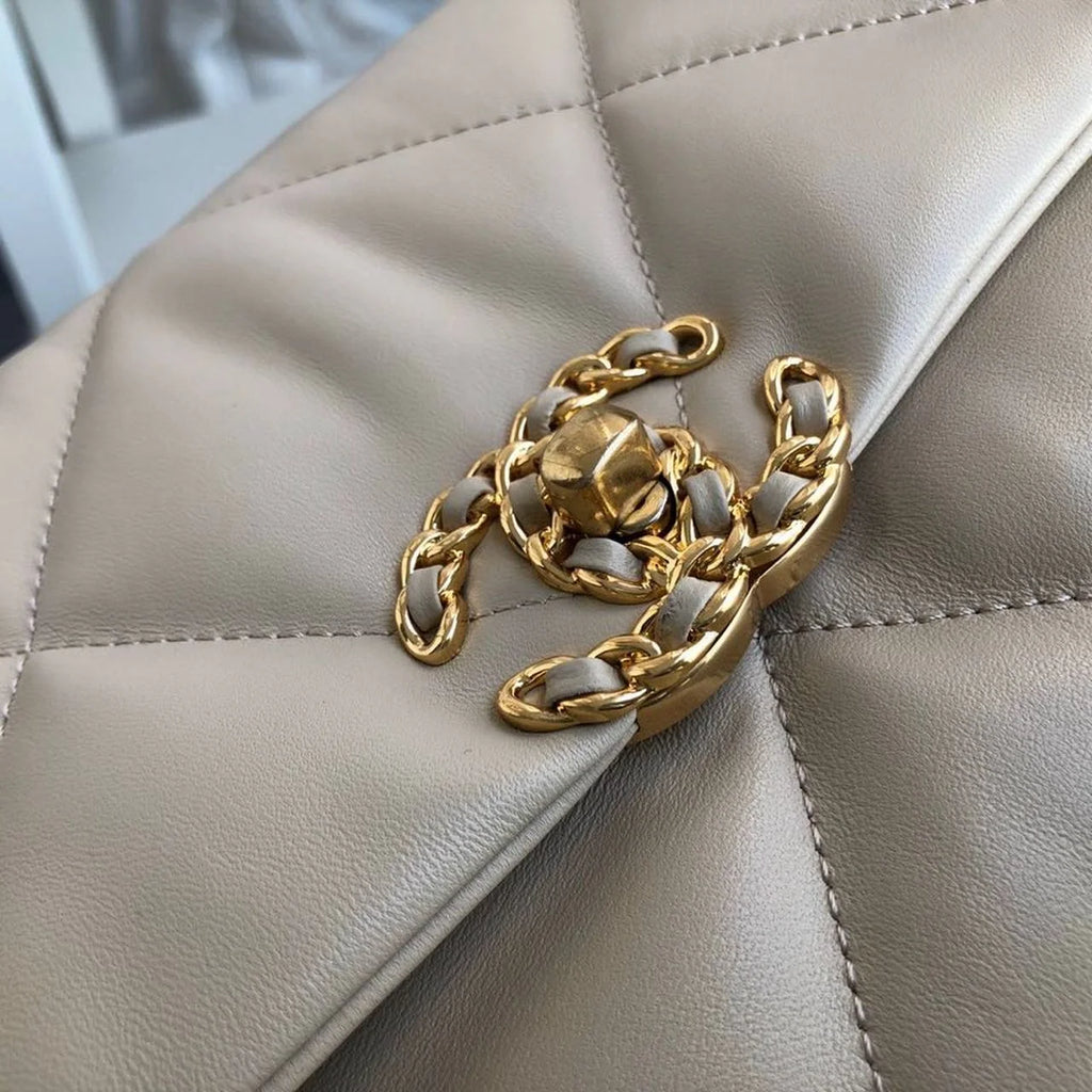 Beige Flap Bag E911