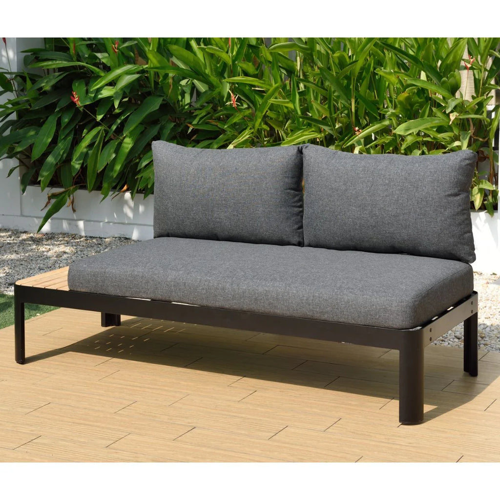 Outdoor Patio Sofa with Cushions E4757