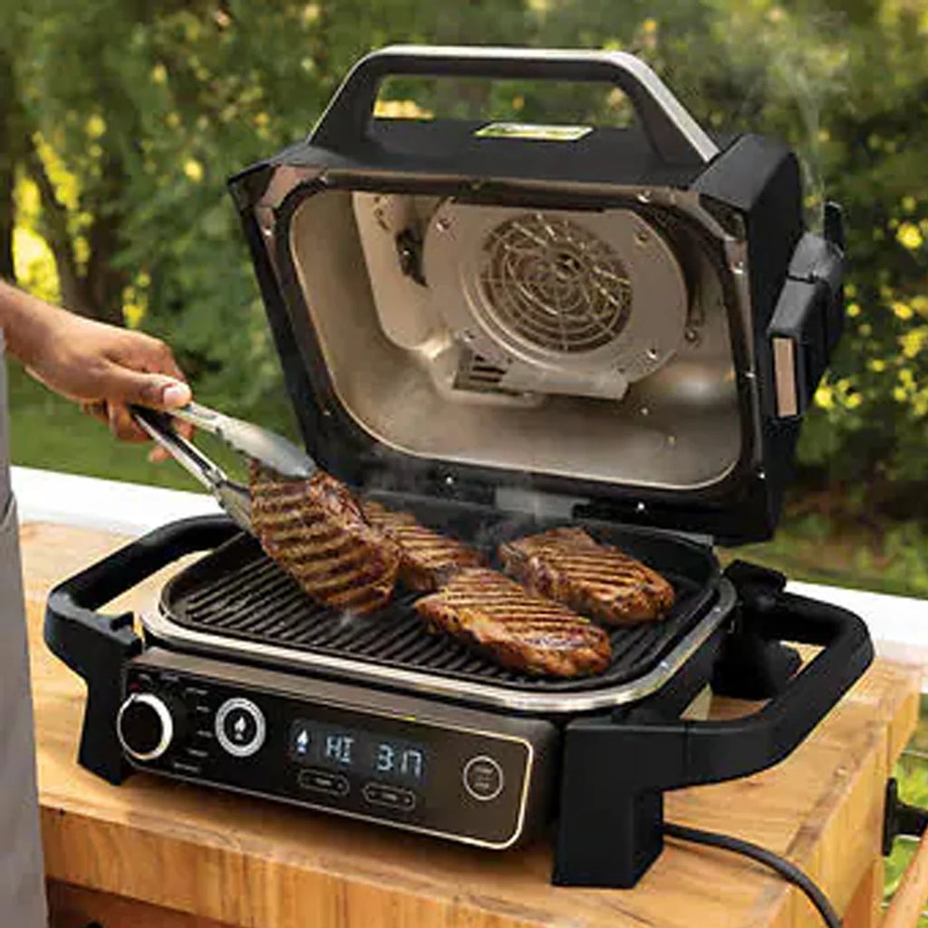 Restored 7-in-1 Outdoor Grill & Smoker and Air Fryer T7891