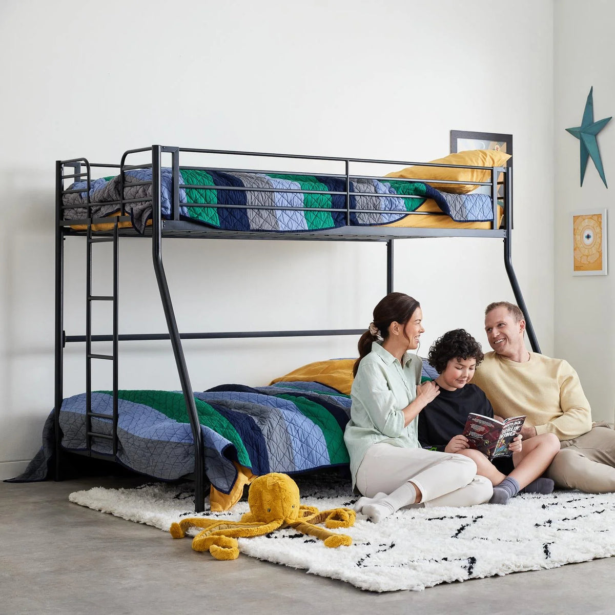 Black Twin-over-Full Metal Bunk Bed J658
