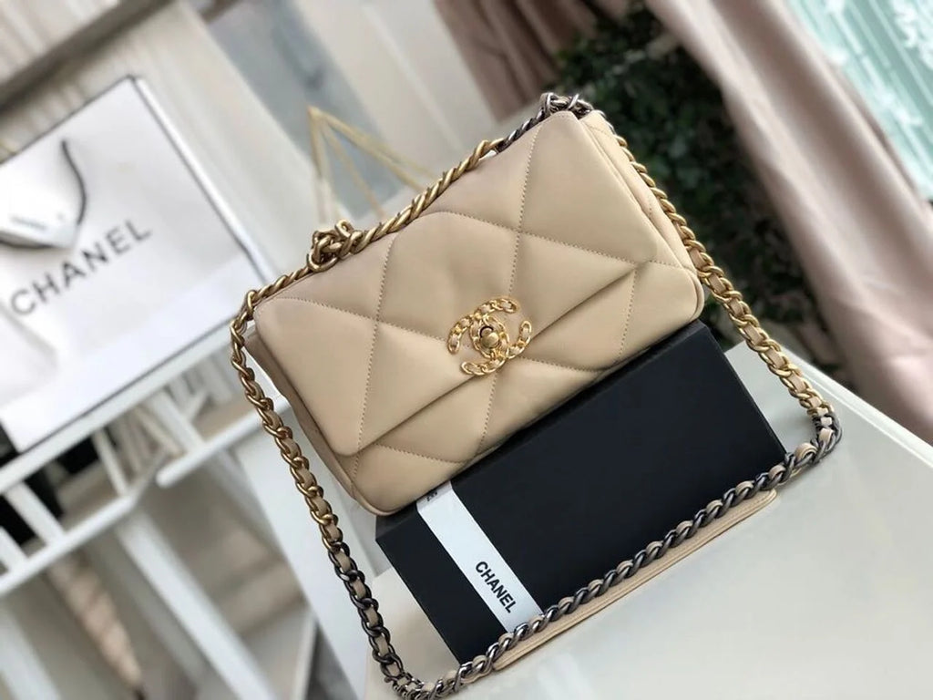 Beige Flap Bag E911