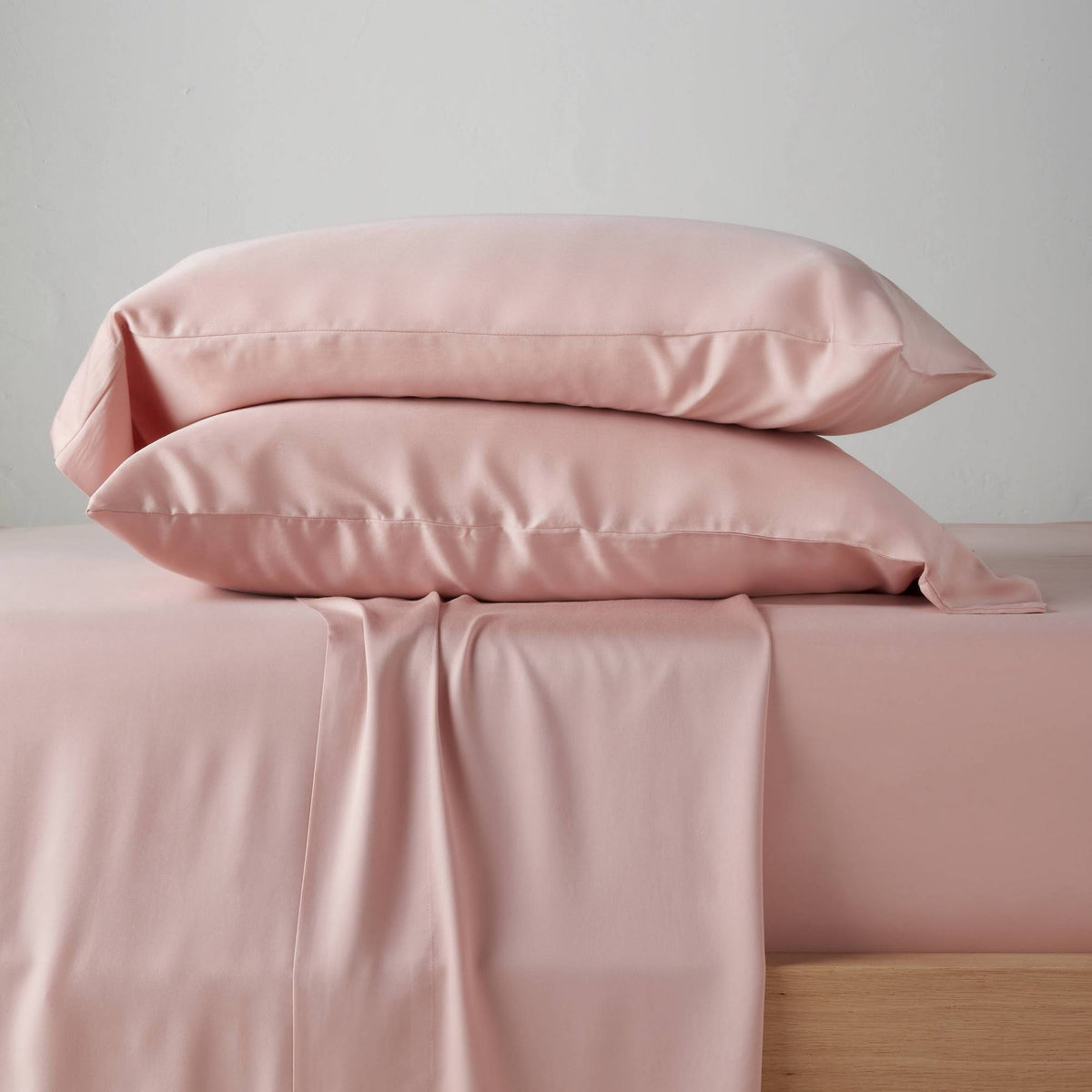California King 400 Thread Count Washed Lyocell Solid Sheet Set Blush U971749