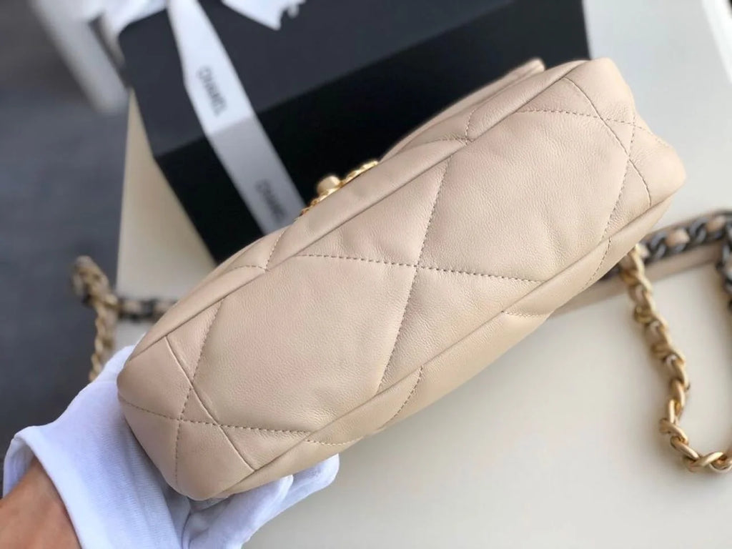 Beige Flap Bag E911