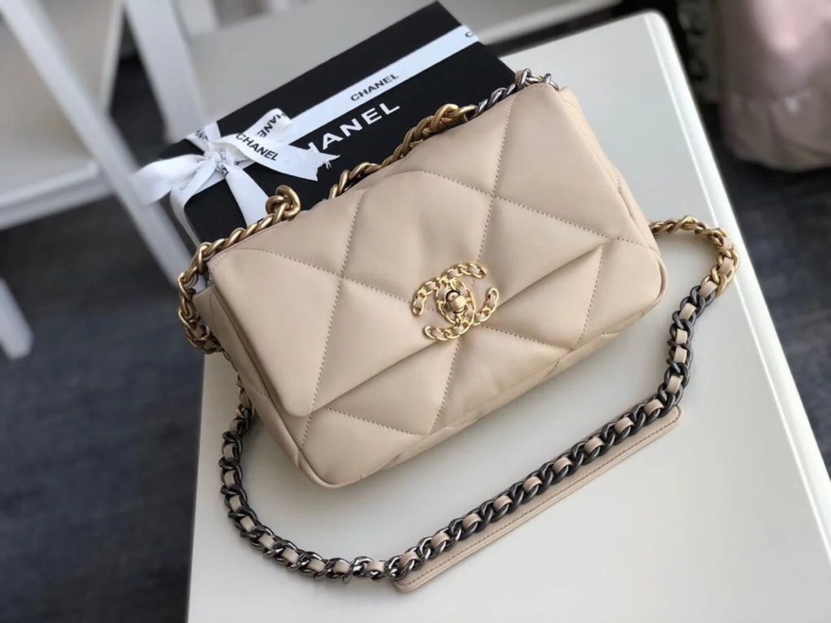Beige Flap Bag E911